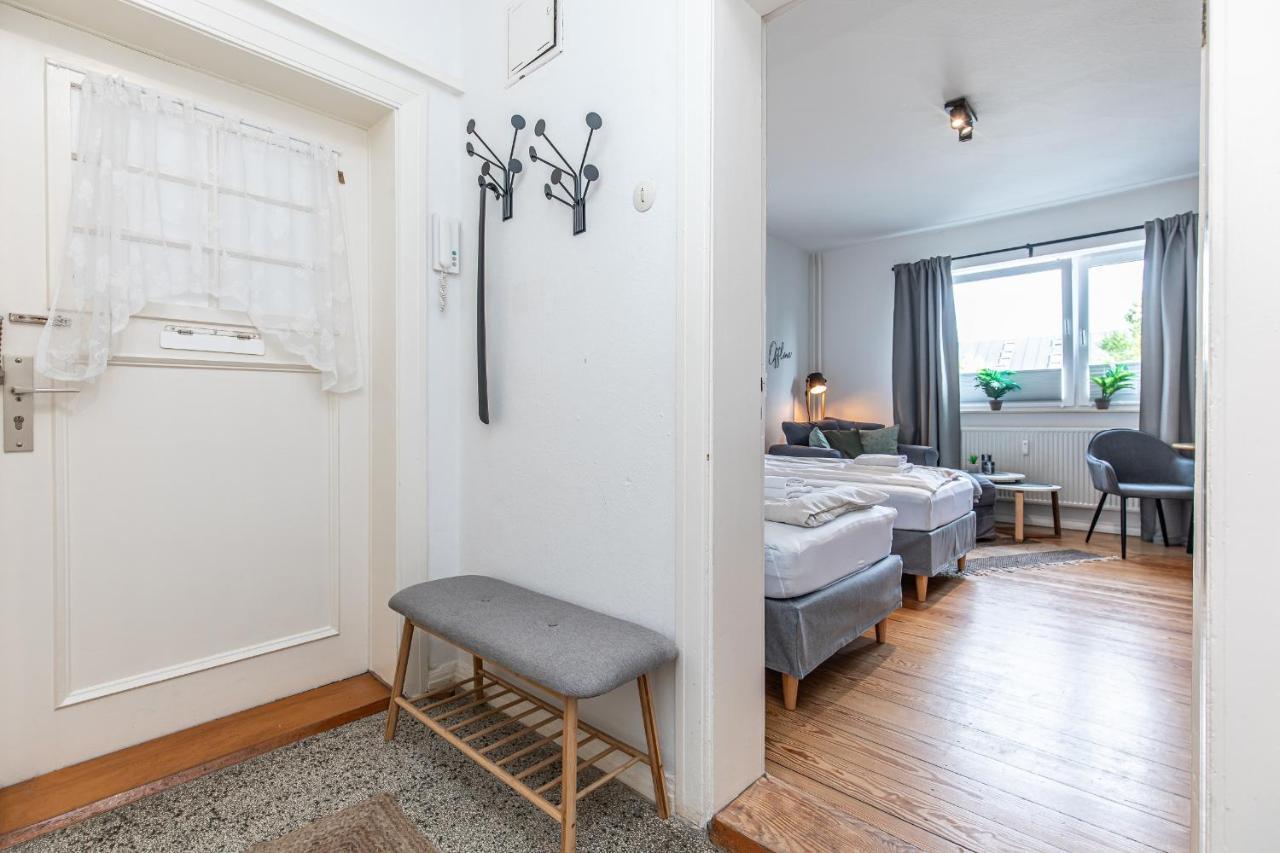 Fewo1846 - Kommood - Zentral Gelegenes Studio-Apartment Mit Balkon Im Hochparterre Фленсбург Экстерьер фото