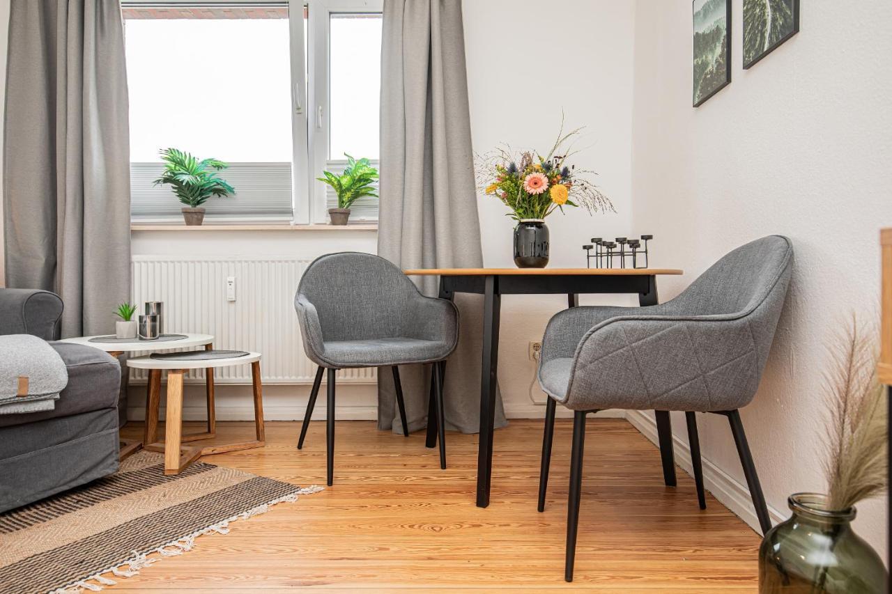 Fewo1846 - Kommood - Zentral Gelegenes Studio-Apartment Mit Balkon Im Hochparterre Фленсбург Экстерьер фото